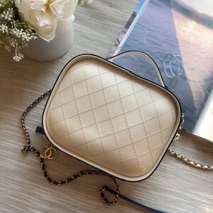 Chanel Crumpled Vanity Case Quilted Calfskin Bag
